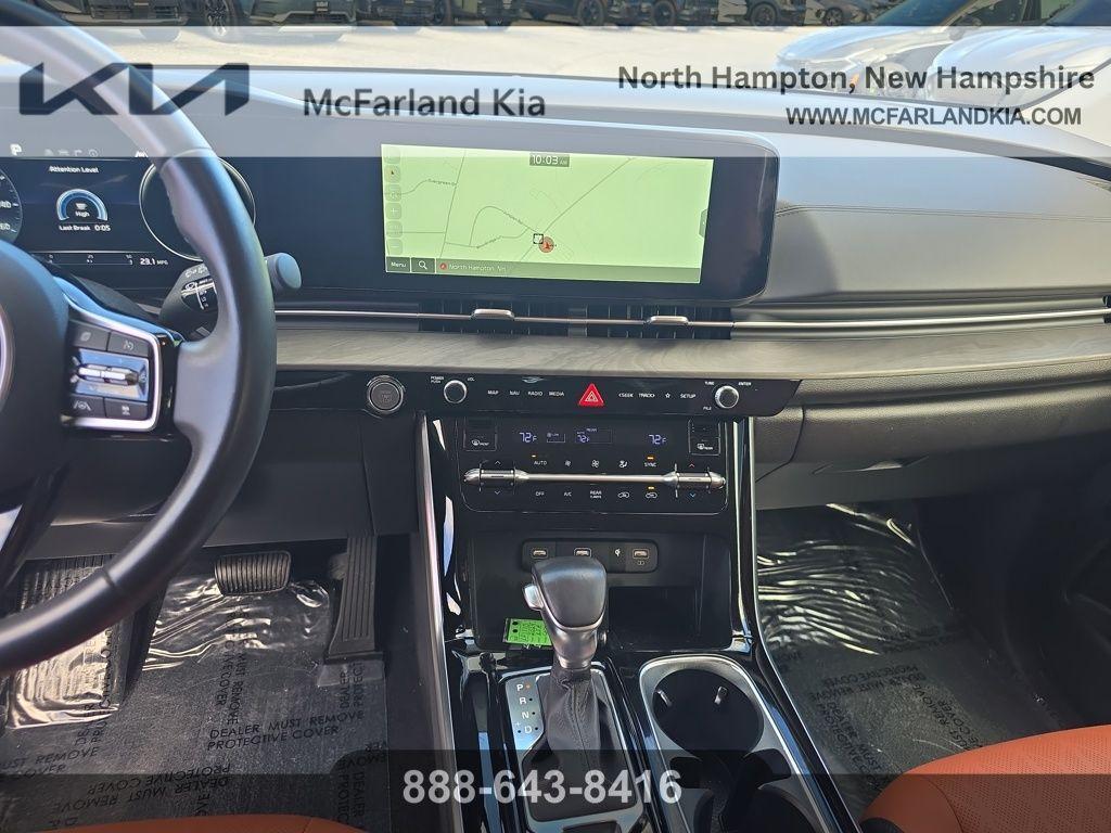 used 2024 Kia Carnival car, priced at $34,091