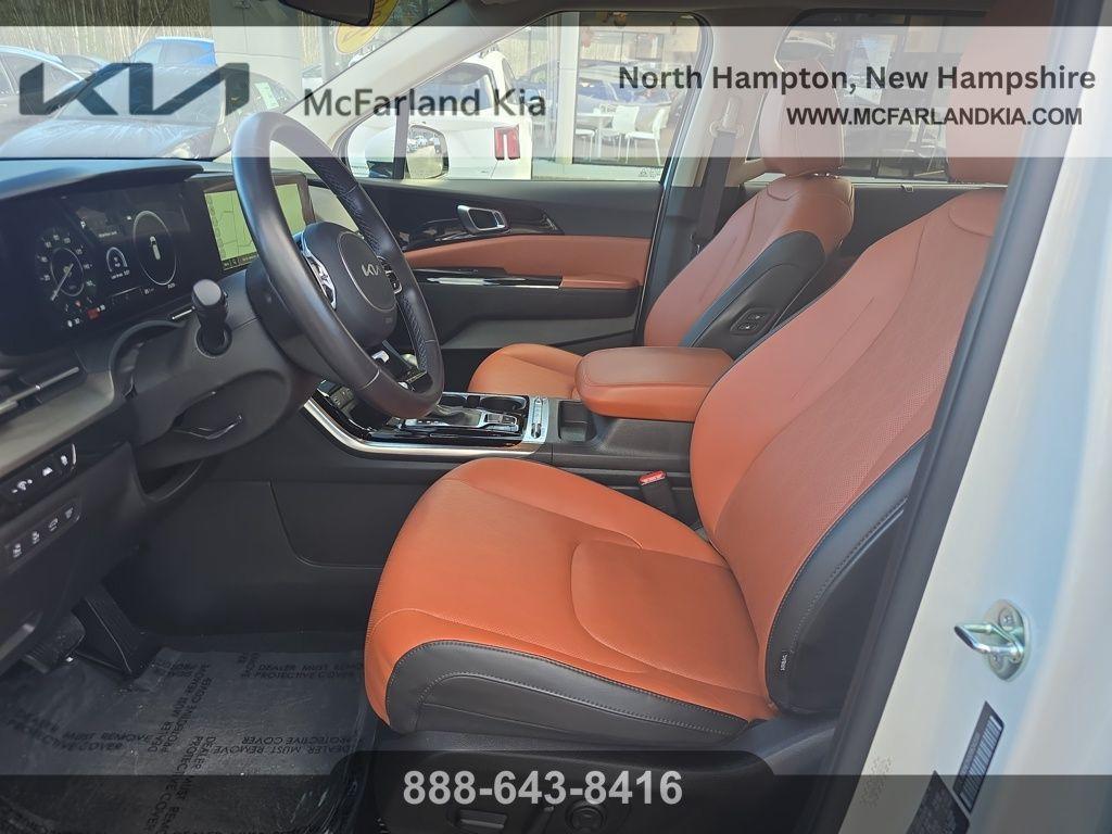 used 2024 Kia Carnival car, priced at $34,091