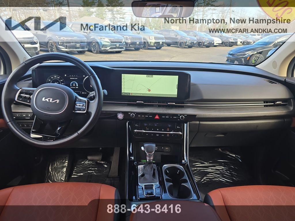 used 2024 Kia Carnival car, priced at $34,091