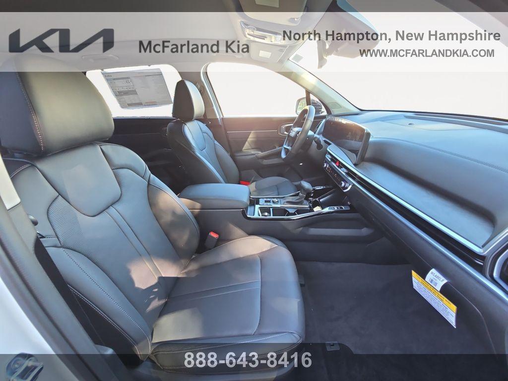 new 2026 Kia Sorento car, priced at $40,080
