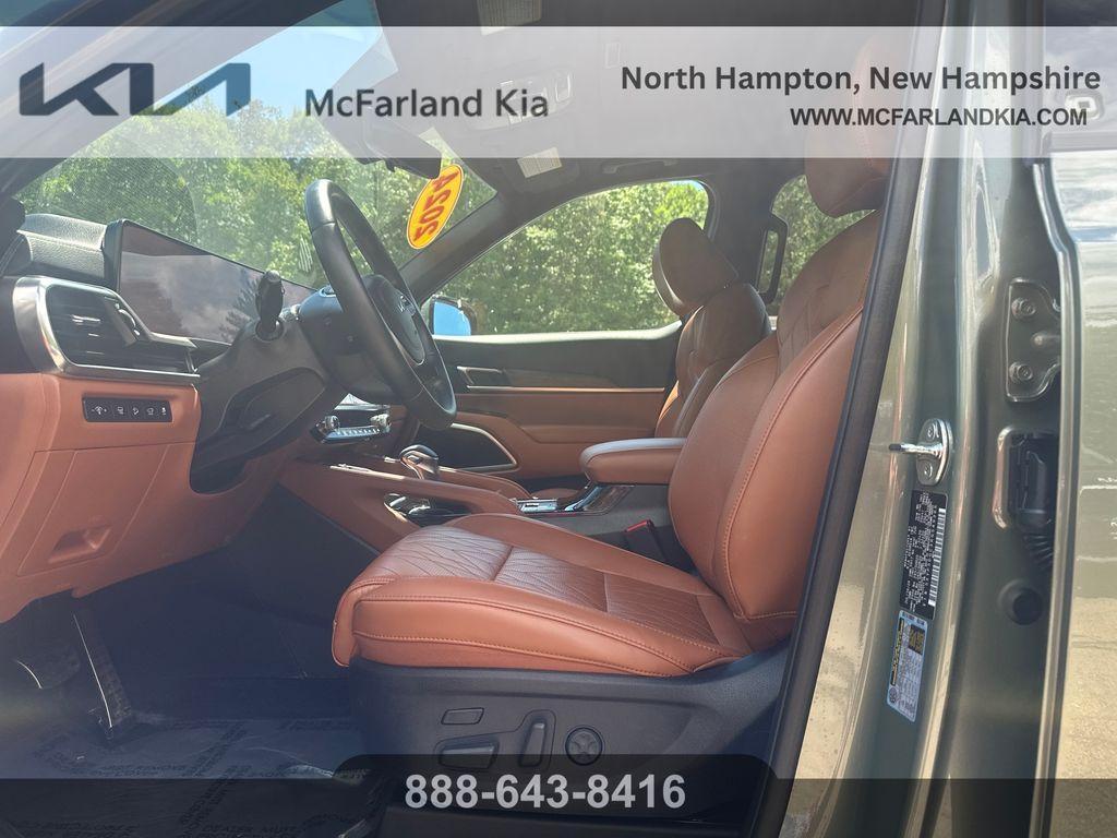 used 2024 Kia Telluride car, priced at $46,112