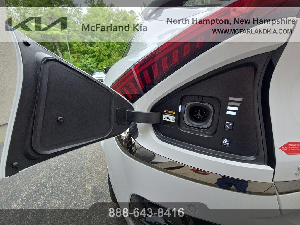 new 2025 Kia EV6 car, priced at $45,405