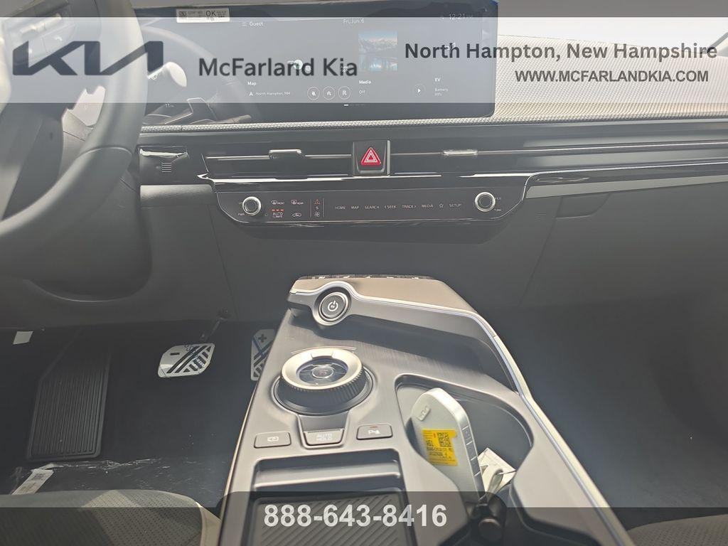new 2025 Kia EV6 car, priced at $45,405