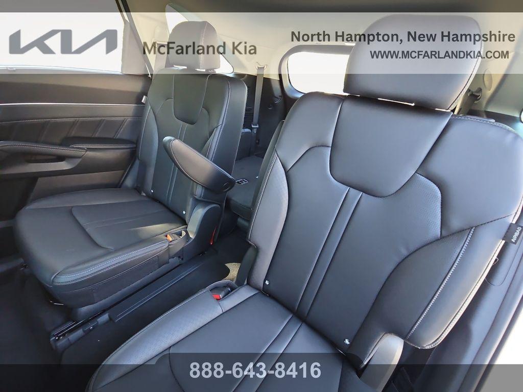 new 2026 Kia Sorento car, priced at $40,539