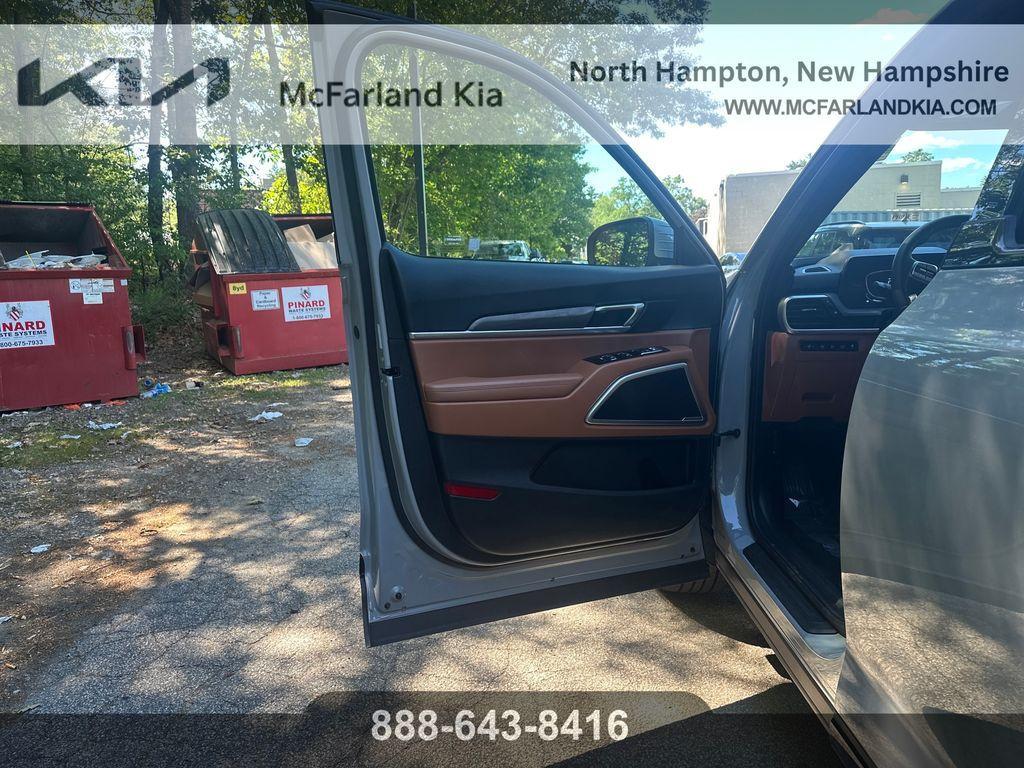 used 2024 Kia Telluride car, priced at $39,333