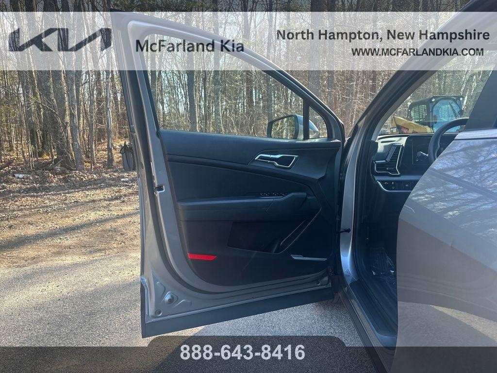 used 2023 Kia Sportage Hybrid car, priced at $25,342