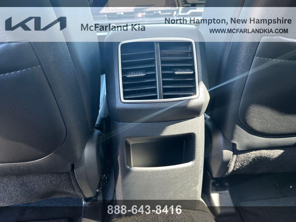 used 2024 Kia Sportage Hybrid car, priced at $33,370