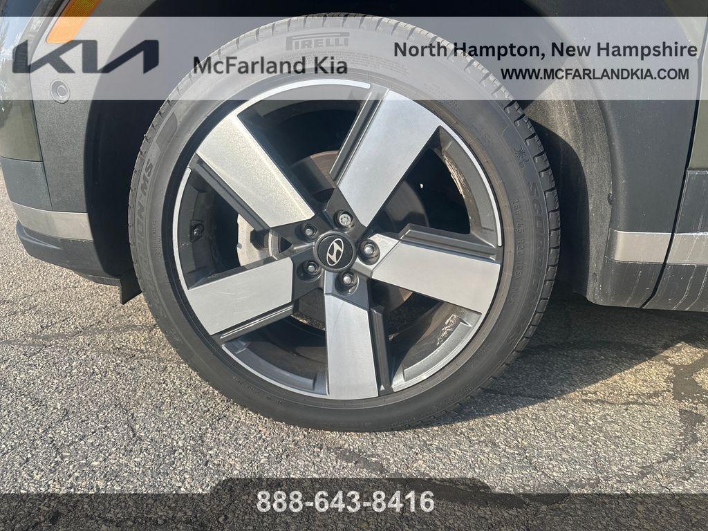used 2024 Hyundai Santa Fe car, priced at $34,180