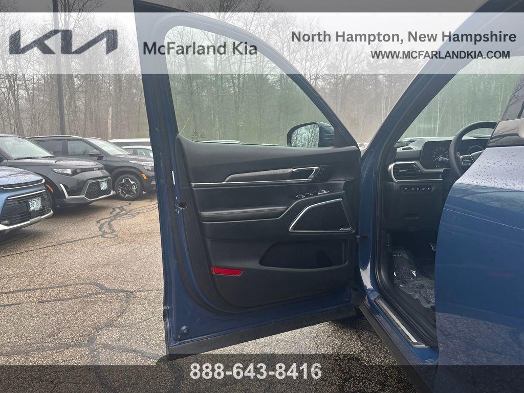 used 2024 Kia Telluride car, priced at $39,455