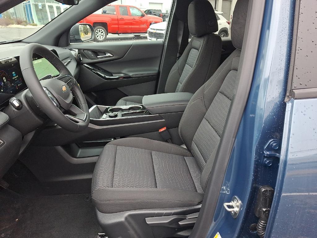 new 2026 Chevrolet Equinox car, priced at $28,795