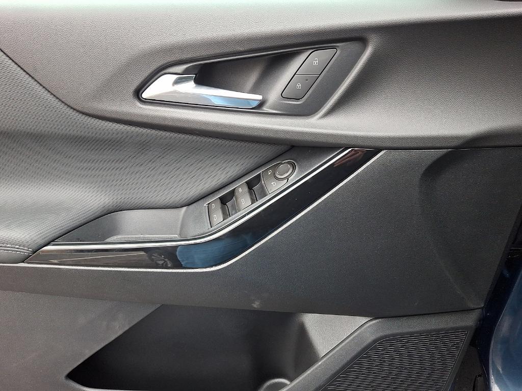 new 2026 Chevrolet Equinox car, priced at $28,795