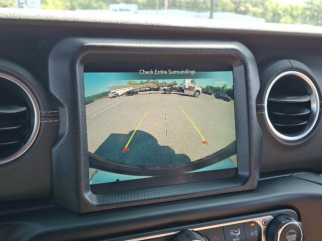 used 2022 Jeep Wrangler Unlimited car, priced at $35,900