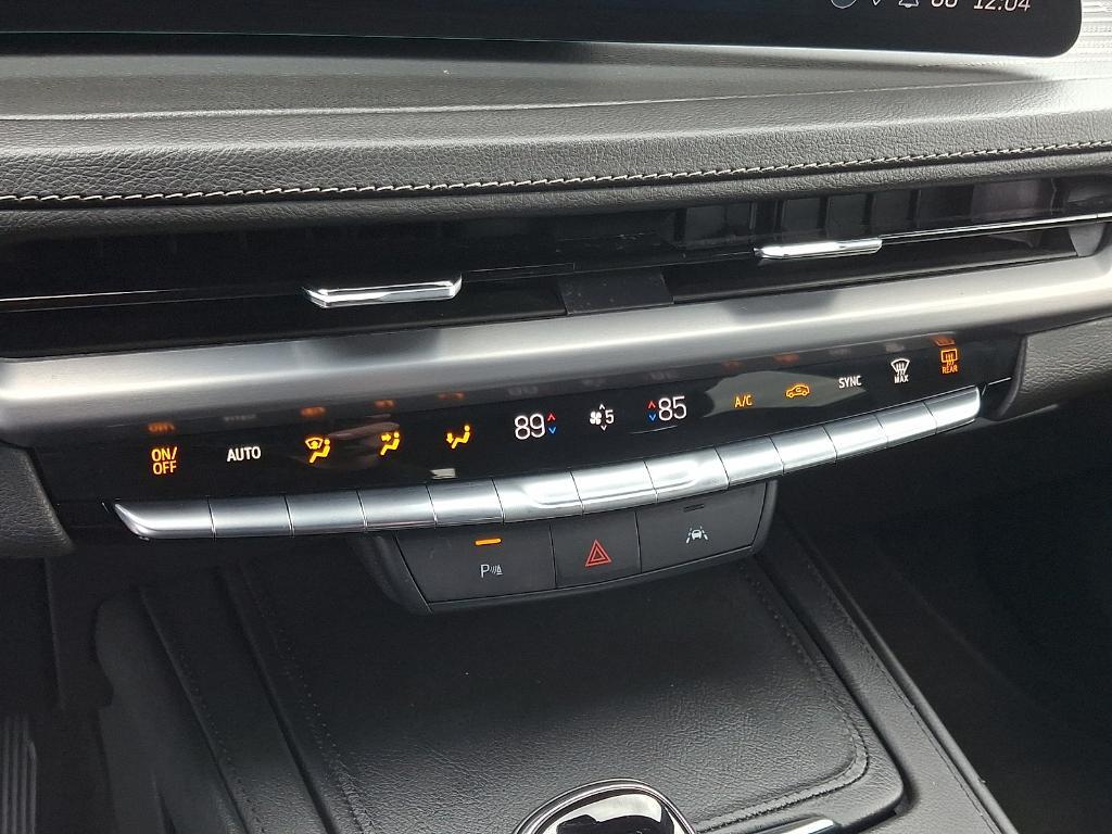 used 2024 Cadillac XT4 car, priced at $31,763