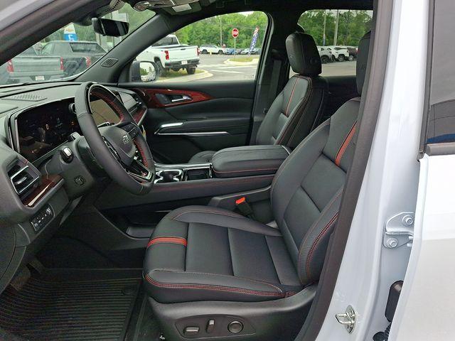 new 2026 Chevrolet Traverse car, priced at $60,005