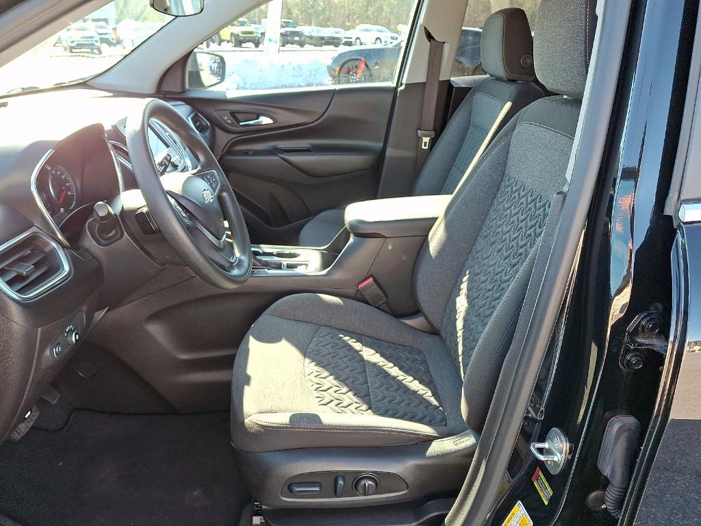 used 2023 Chevrolet Equinox car, priced at $22,146