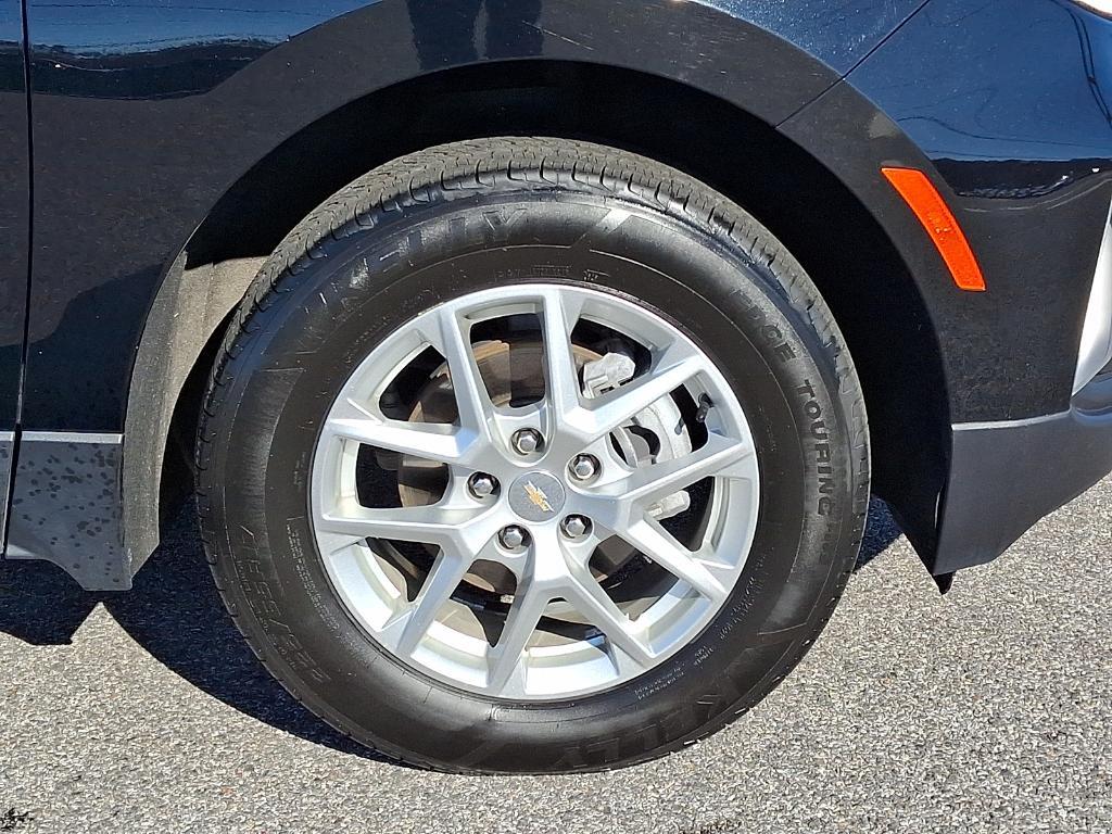 used 2023 Chevrolet Equinox car, priced at $22,146