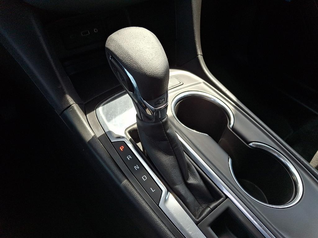 used 2024 Chevrolet Equinox car, priced at $23,699