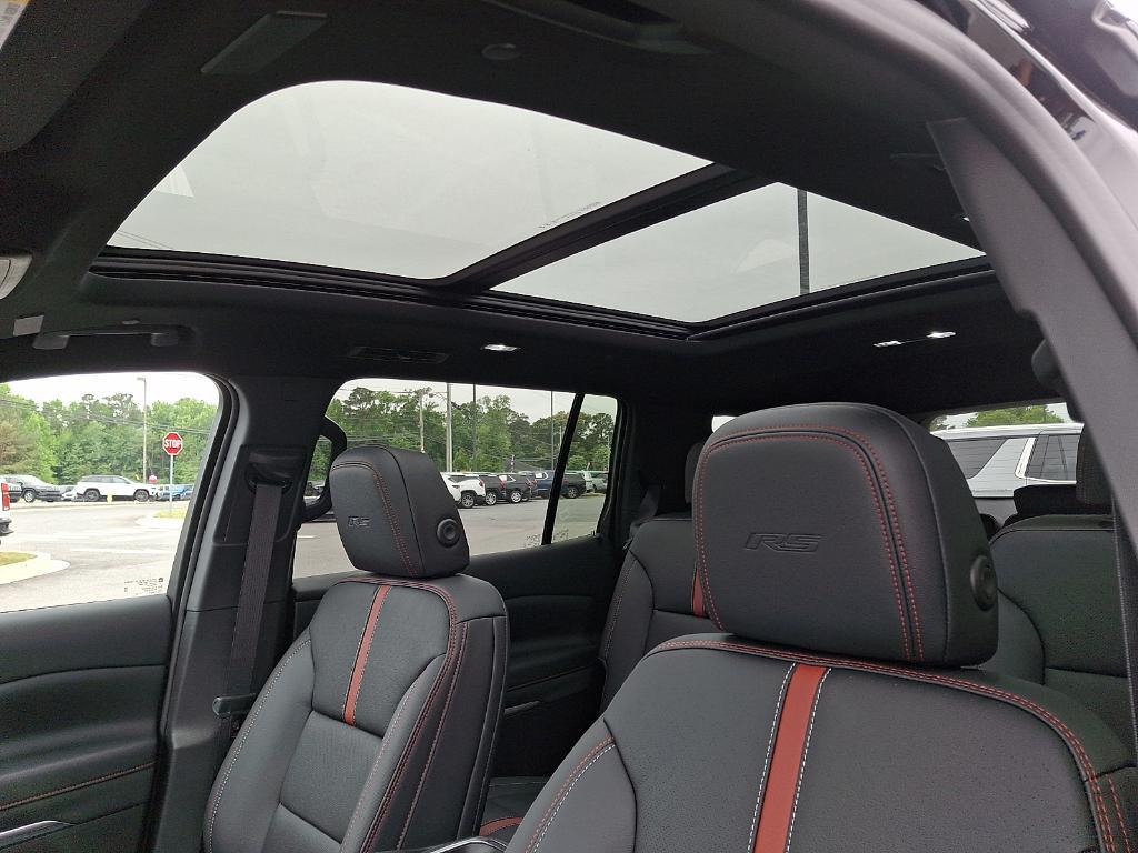 new 2026 Chevrolet Traverse car, priced at $58,257