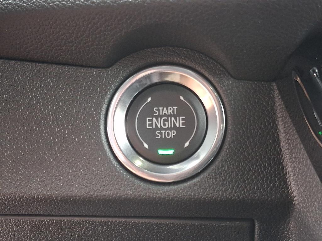 new 2026 Chevrolet Traverse car, priced at $56,870