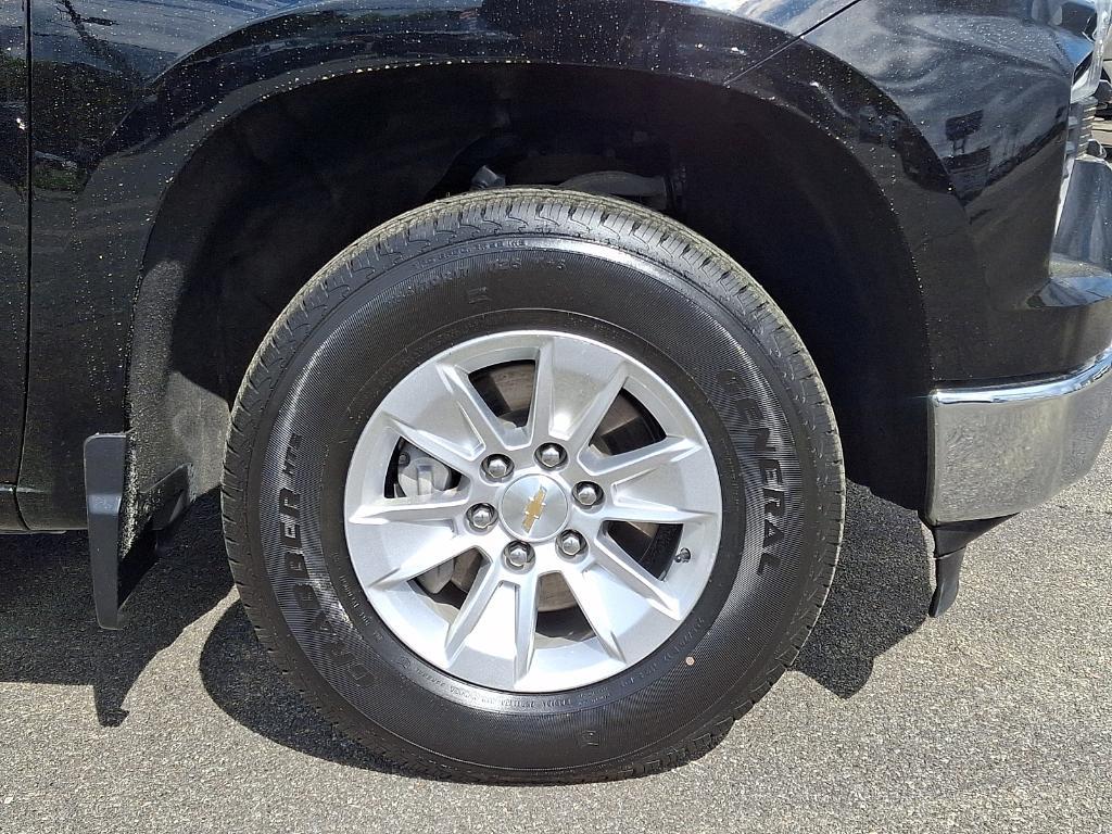 used 2025 Chevrolet Silverado 1500 car, priced at $39,546