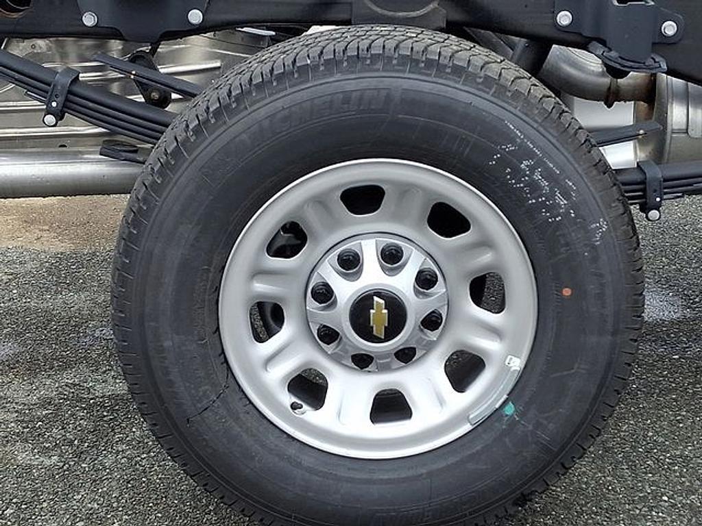 new 2025 Chevrolet Silverado 3500 car