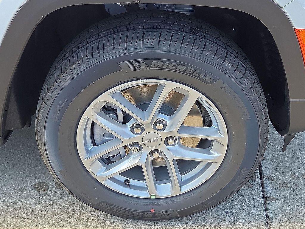 new 2025 Jeep Grand Cherokee L car, priced at $39,114