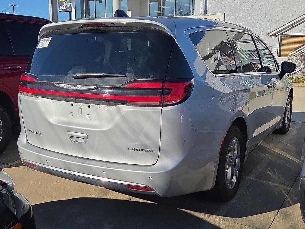 used 2024 Chrysler Pacifica car, priced at $33,248