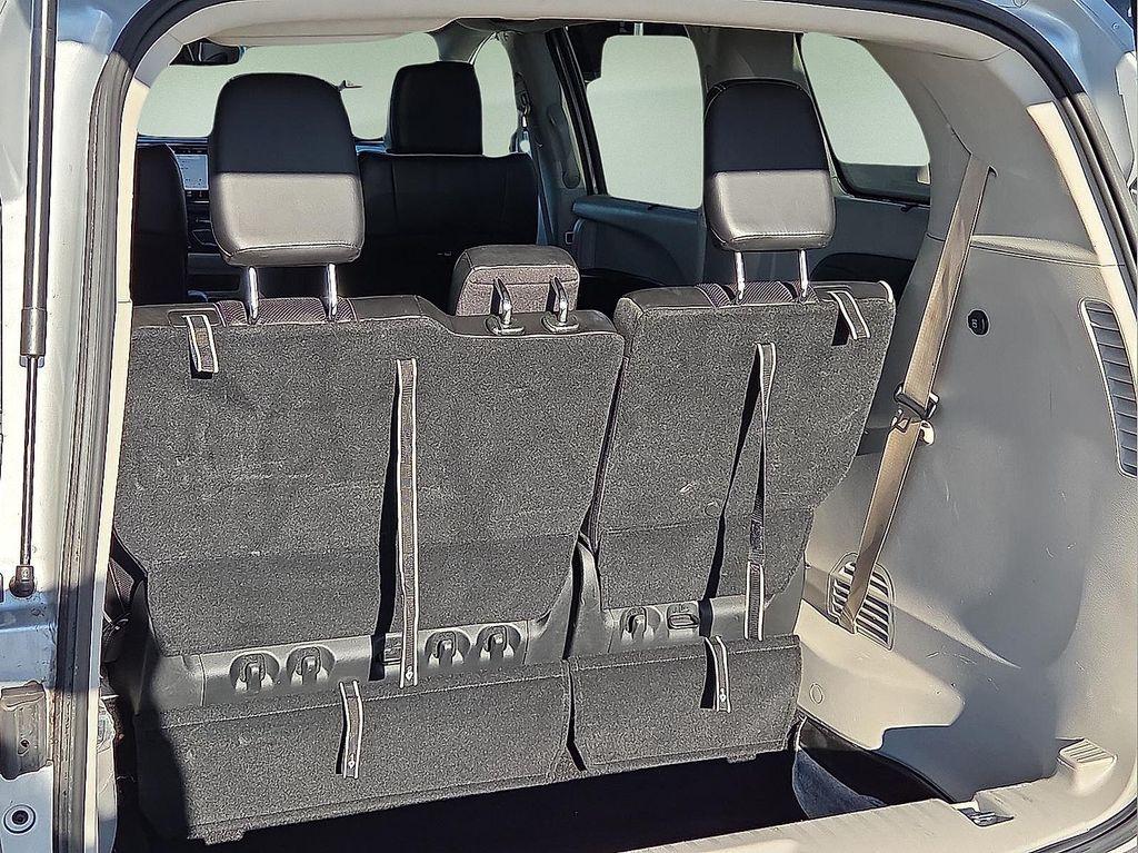 used 2024 Chrysler Pacifica car, priced at $32,236