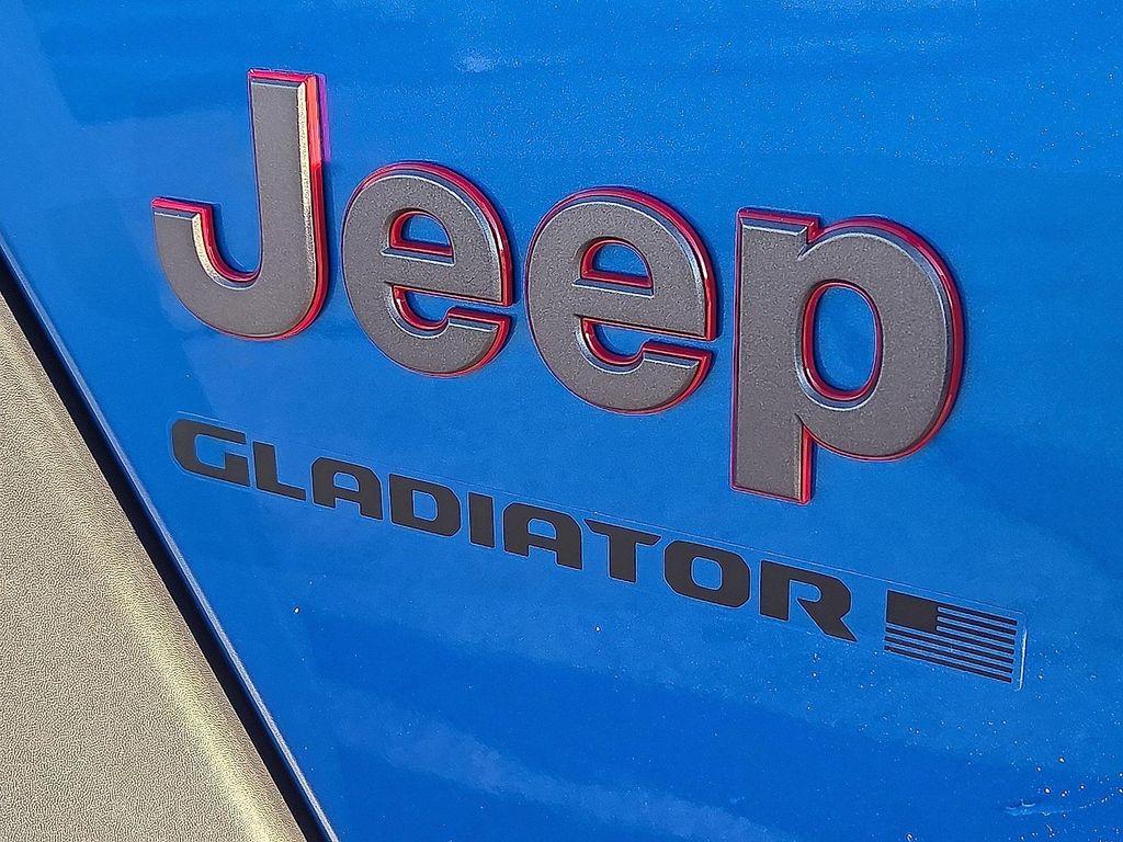 used 2023 Jeep Gladiator car, priced at $38,294