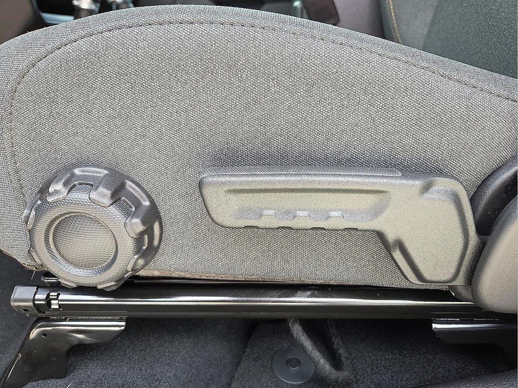 new 2025 Jeep Gladiator car, priced at $36,198