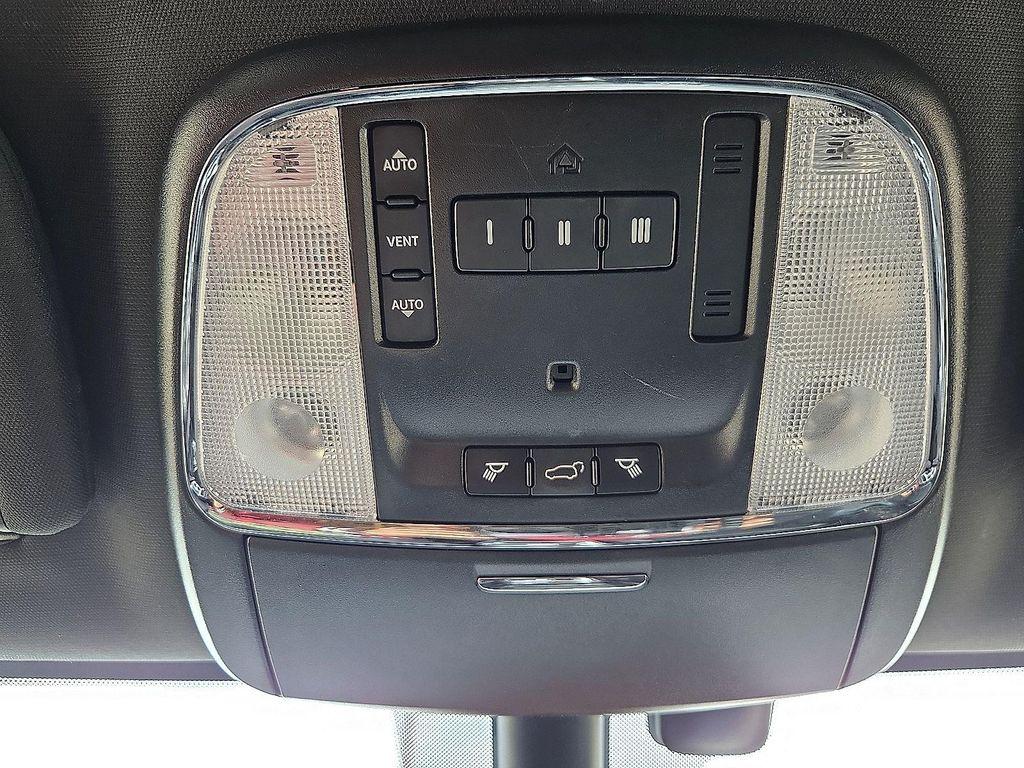 used 2018 Jeep Grand Cherokee car, priced at $18,395