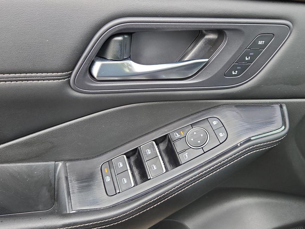 used 2023 Nissan Rogue car, priced at $25,706