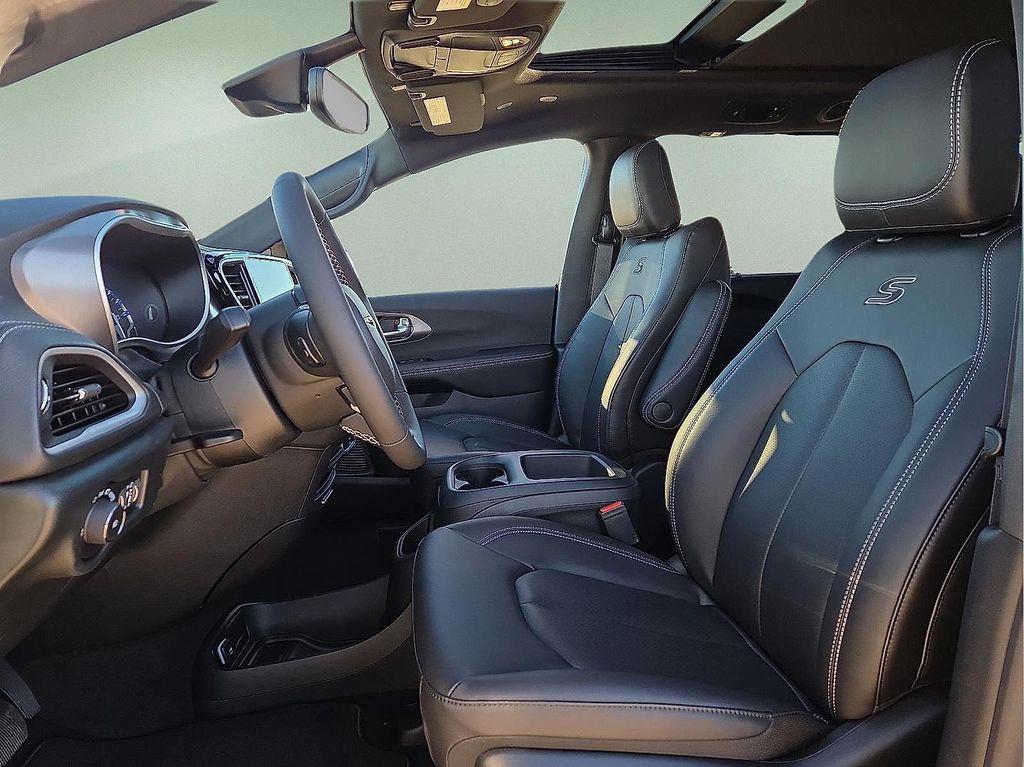 new 2026 Chrysler Pacifica car, priced at $48,626
