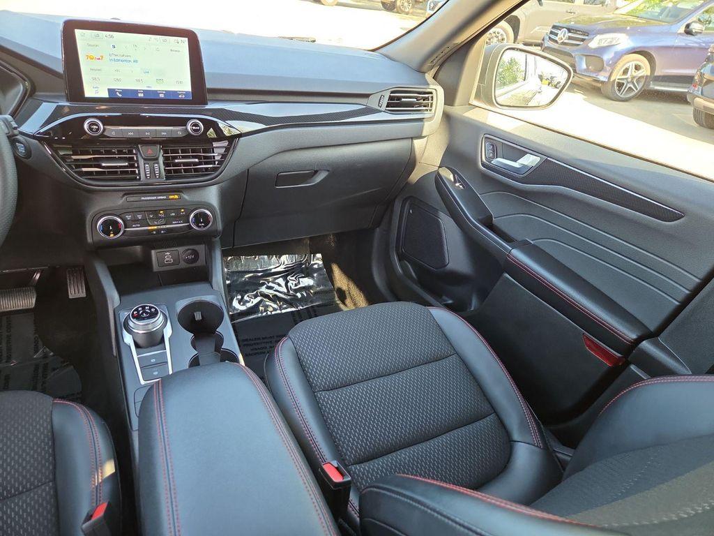 used 2025 Ford Escape car, priced at $25,895