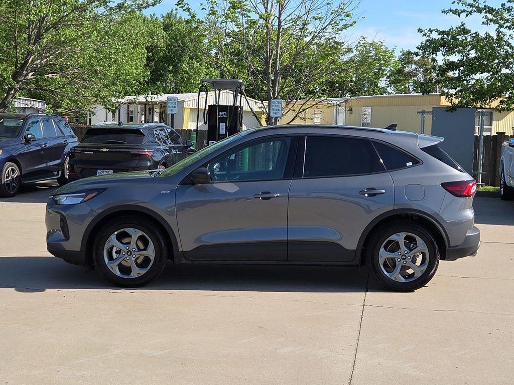 used 2025 Ford Escape car, priced at $25,895