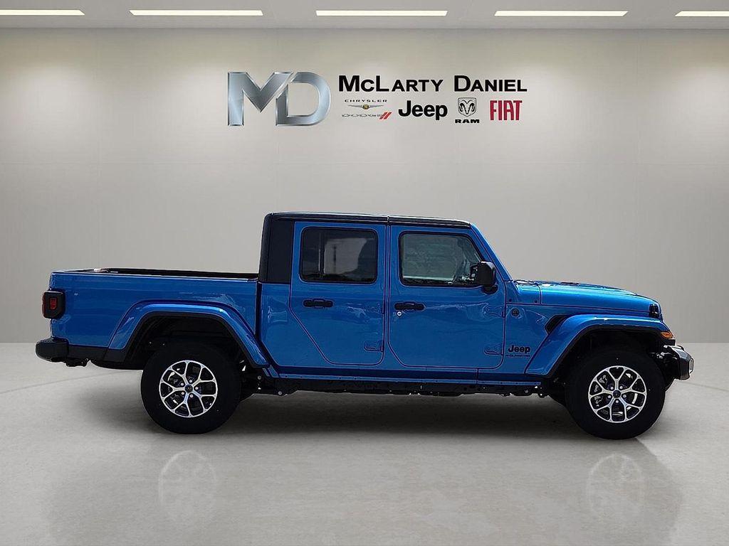 new 2024 Jeep Gladiator car, priced at $44,972