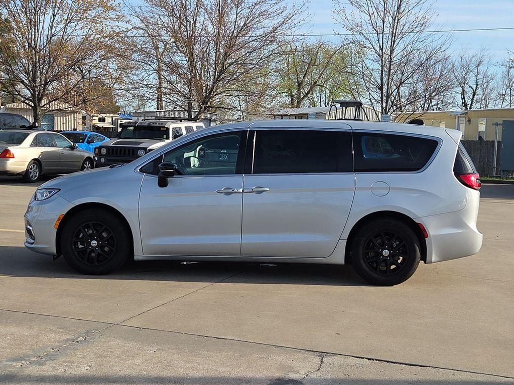 used 2024 Chrysler Pacifica car, priced at $28,538