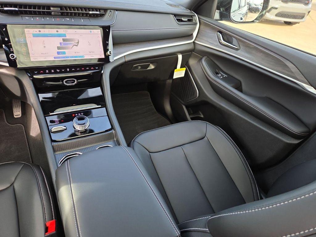 new 2026 Jeep Grand Cherokee L car, priced at $50,109