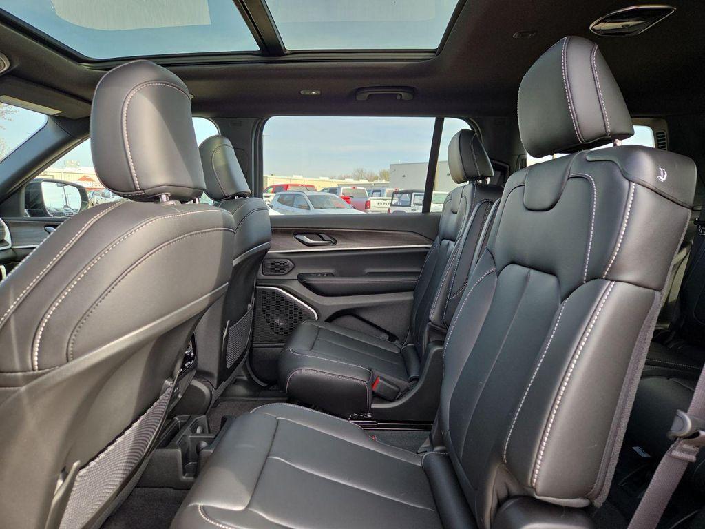 new 2026 Jeep Grand Cherokee L car, priced at $50,109