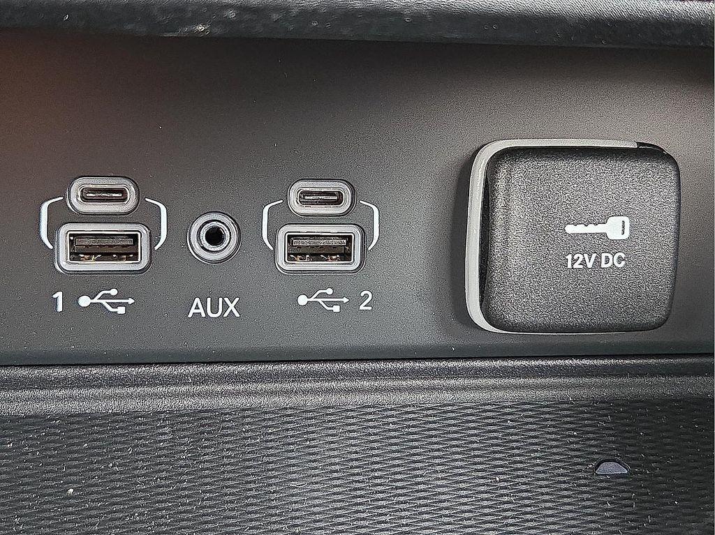 new 2025 Jeep Grand Cherokee car, priced at $38,829