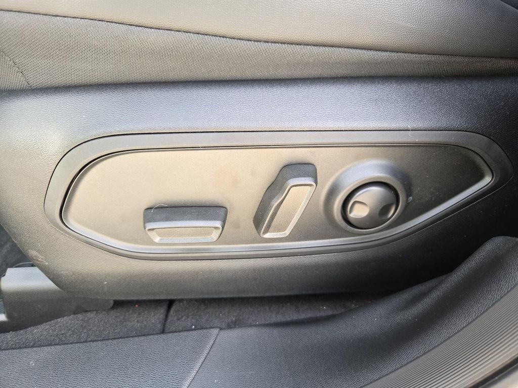 new 2026 Jeep Cherokee car, priced at $45,105