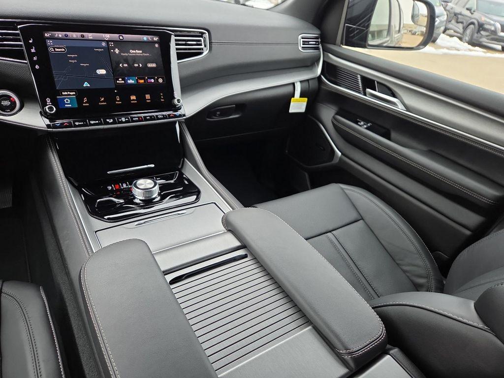 new 2026 Jeep Grand Wagoneer L car, priced at $78,450