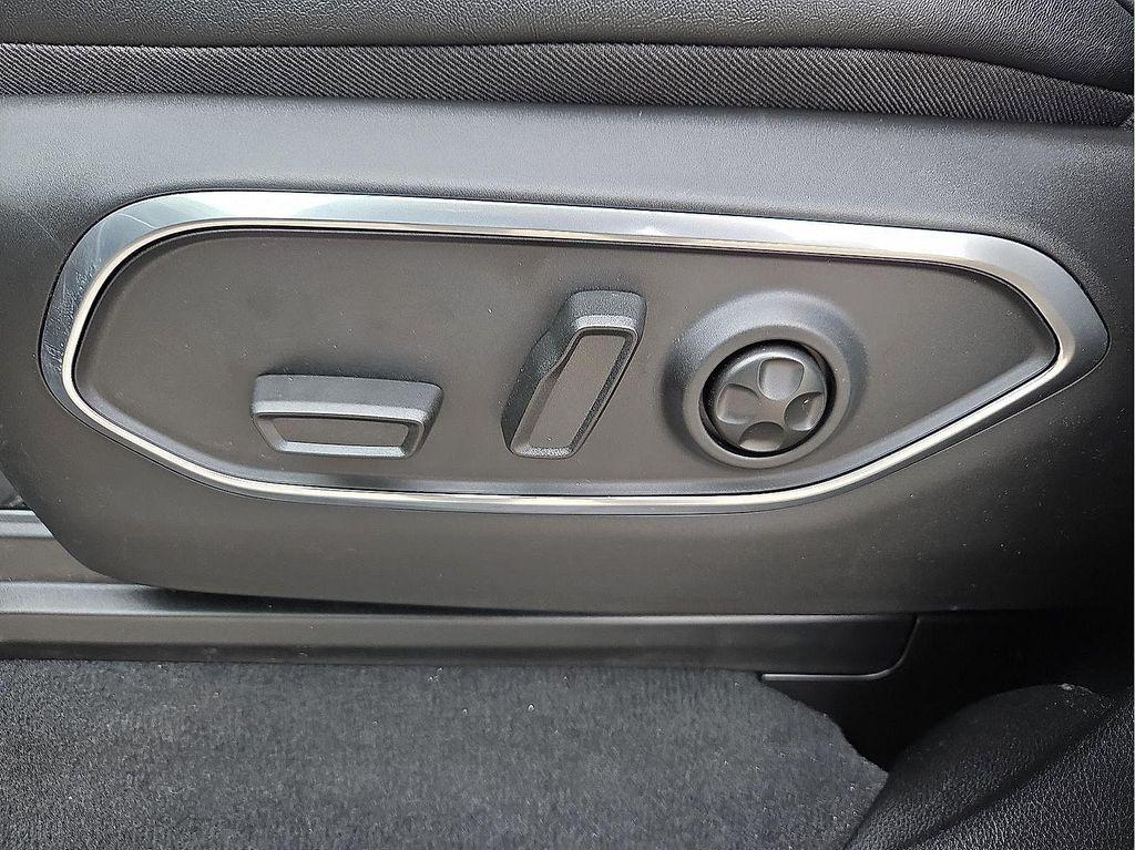 new 2026 Jeep Grand Wagoneer L car, priced at $78,450