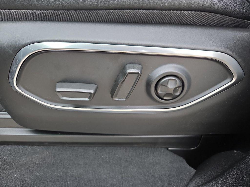 new 2026 Jeep Grand Wagoneer L car, priced at $78,450