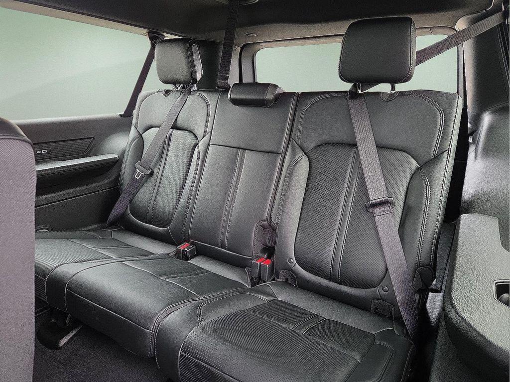 new 2026 Jeep Grand Wagoneer L car, priced at $78,450