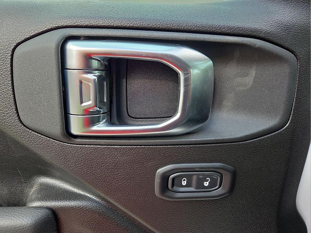 new 2026 Jeep Wrangler car, priced at $38,465