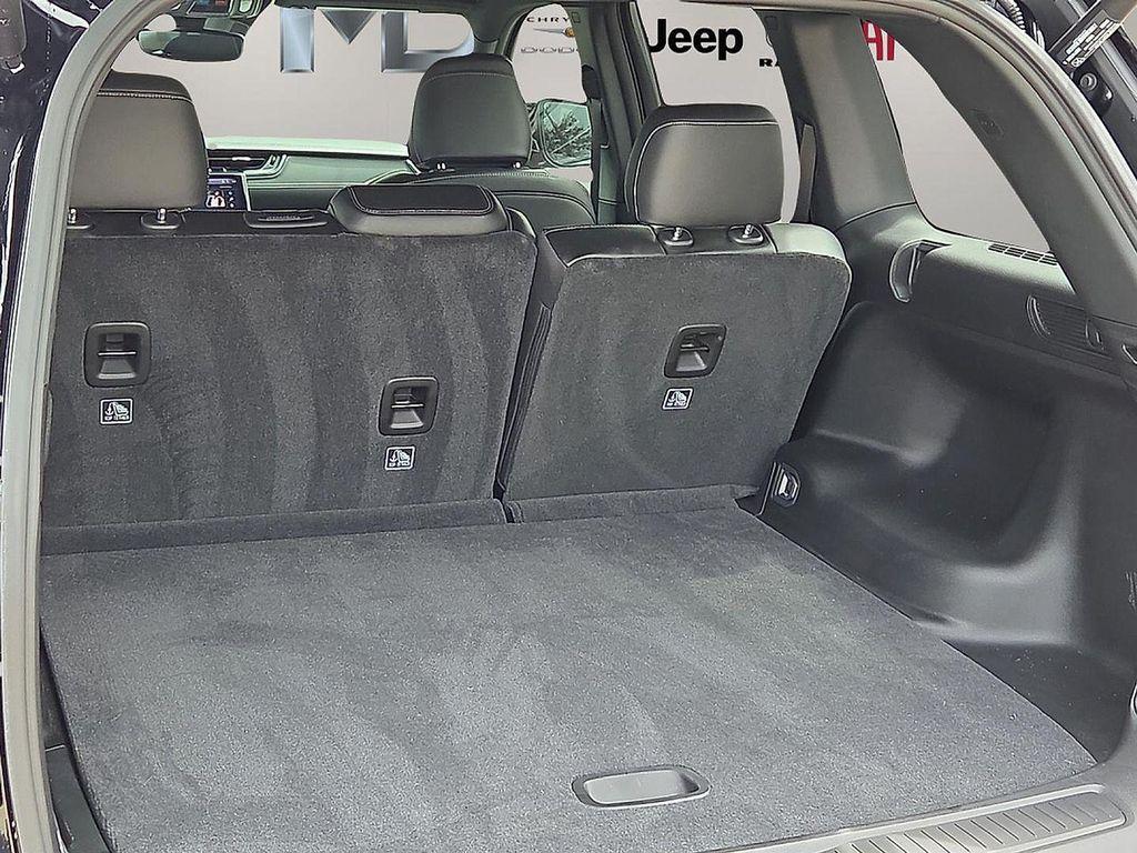 used 2024 Jeep Grand Cherokee car, priced at $37,695