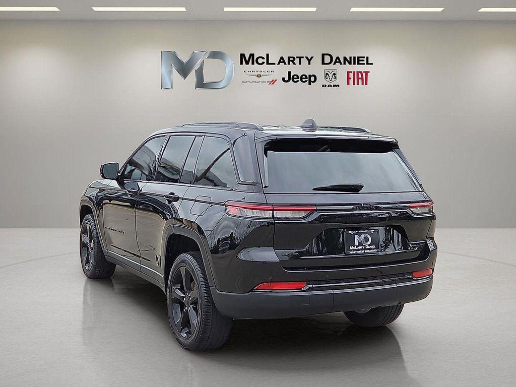 used 2024 Jeep Grand Cherokee car, priced at $37,695