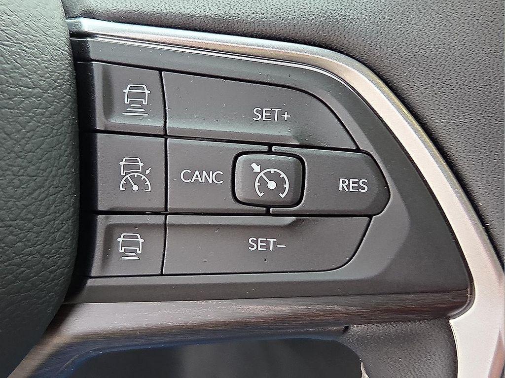 new 2025 Jeep Grand Cherokee car