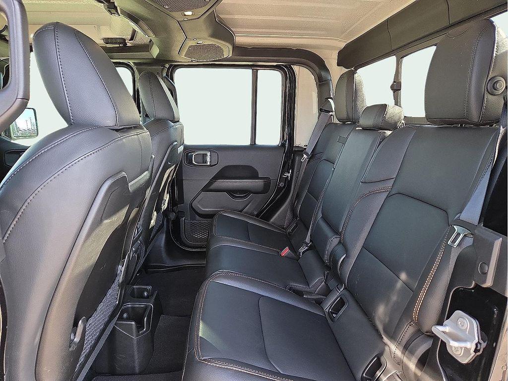 new 2025 Jeep Gladiator car, priced at $41,514